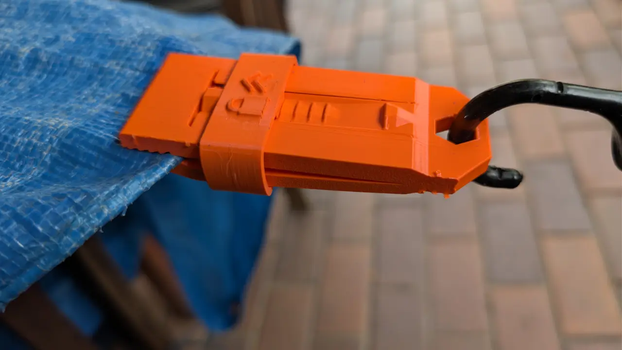 Tarp Clamp — modelo 3D