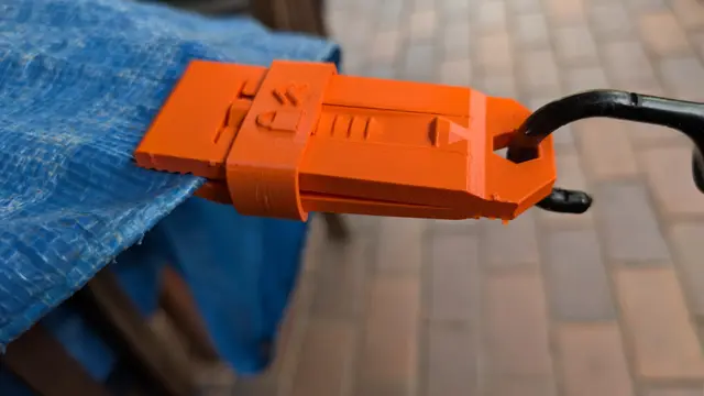 Tarp Clamp — modelo 3D