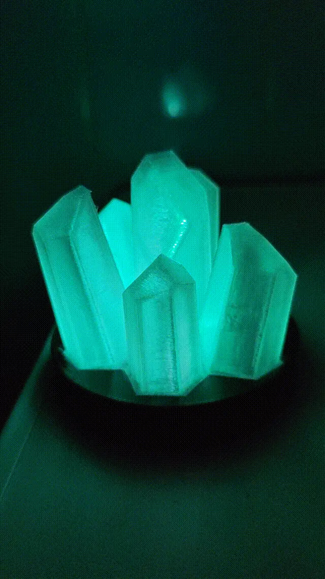Glowing Quartz Crystal Cluster — WLED & ESP32-C3 (v1) — modelo 3D
