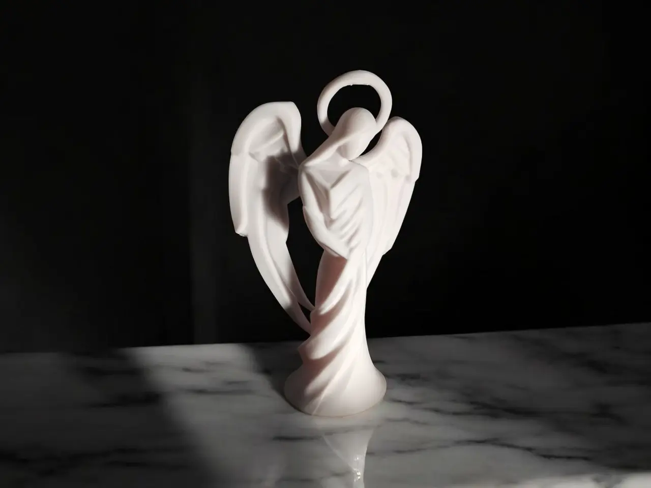 Halora – The Embrace of Light — modelo 3D