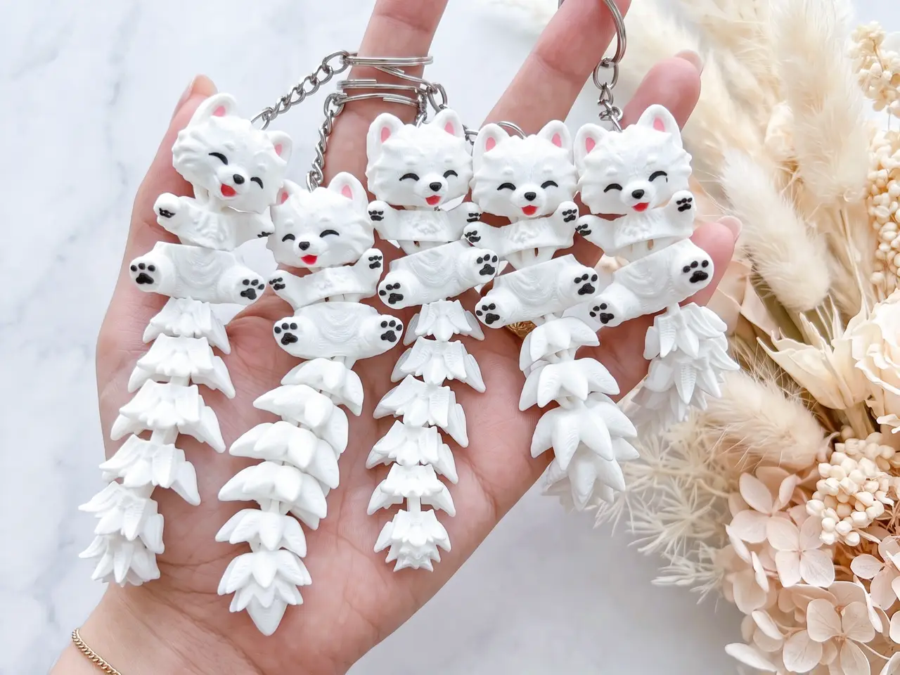 Fluffy Tails Cute Flexi Samoyed Dog - Toy, Keychain & Magnet — modelo 3D
