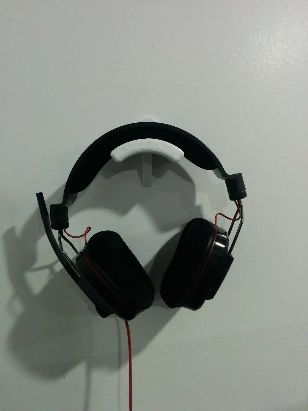 Wall-Mounted Headphone/Headset Holder — modelo 3D