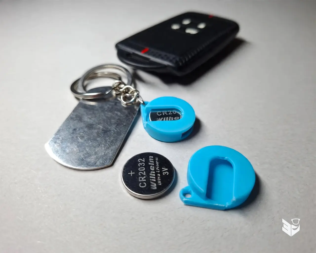 Ultra-Slim CR2032 Emergency Keyfob Case – "Don't Get Locked Out!" — modelo 3D