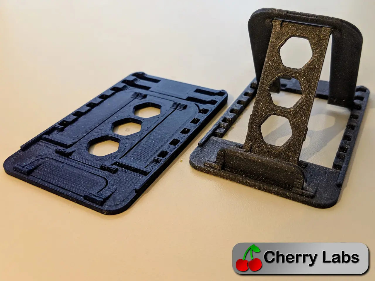Phone/Tablet Stand - Flat fold - Print in place! — modelo 3D