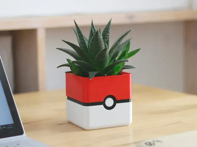 Pokemon Planter - Pokeball Minimal Planter — modelo 3D