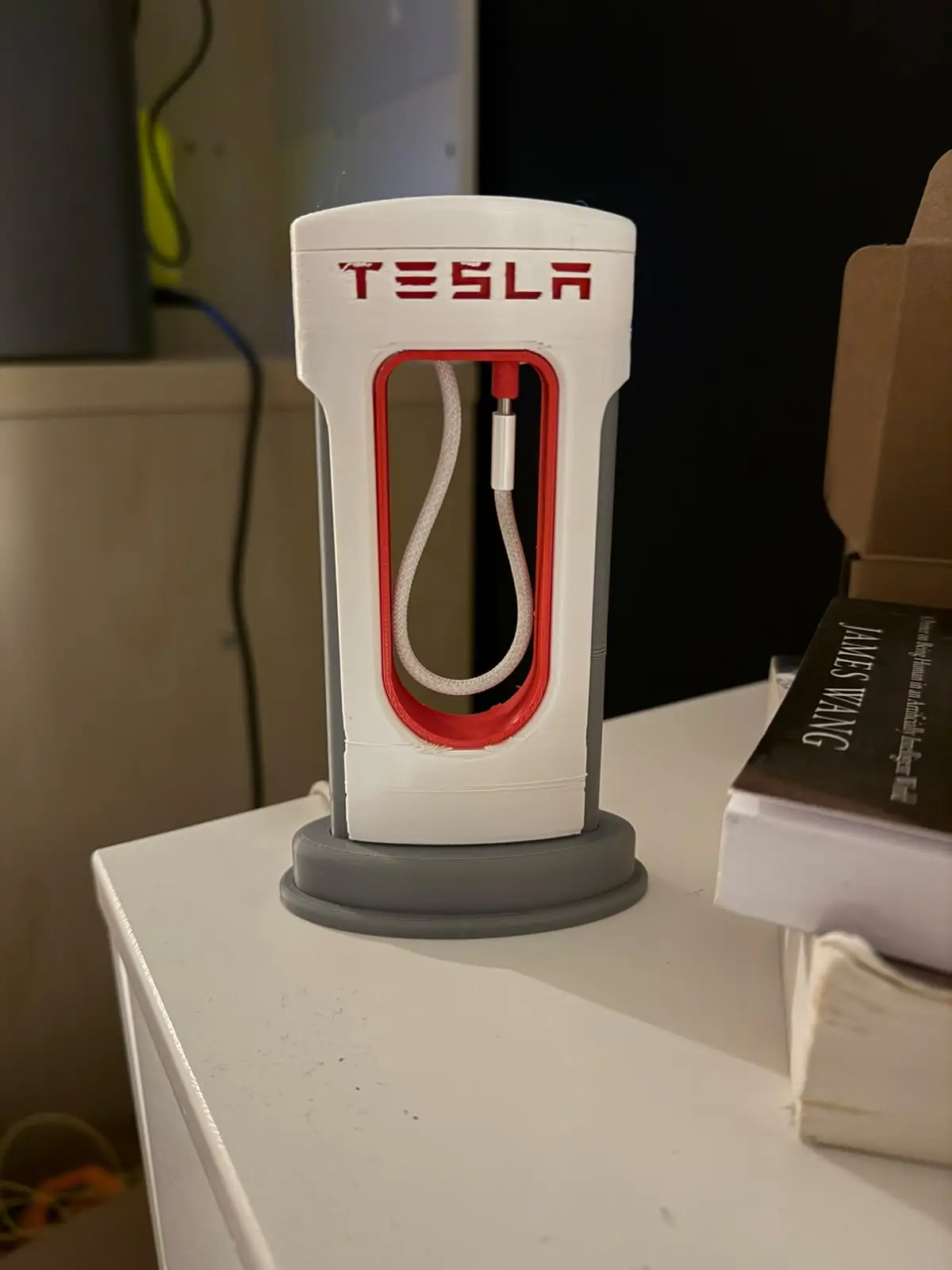 Tesla Supercharger Phonecharger (USB-C) V3 — modelo 3D