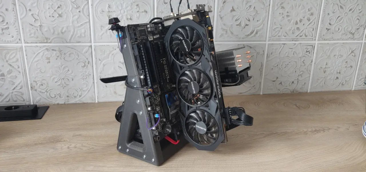 ATX Open PC Frame — modelo 3D