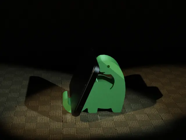 Dinosaur Cell Phone Stand — modelo 3D