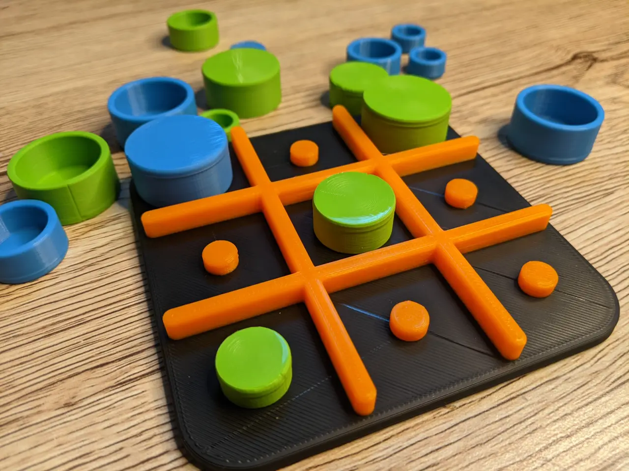 Tic-Tac-Cap: A Game of Stacking and Stealing — modelo 3D