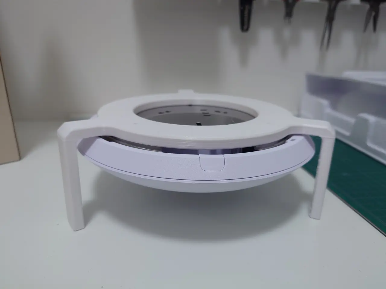 Ubiquiti Unifi U7/U6 PRO (MAX) horizontal stand — modelo 3D