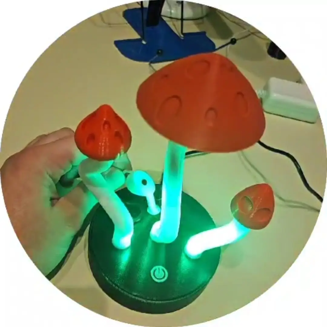 Magic Mushroom Lamp (ESP32 RGB Touch & Magnetic Watering Effect) — Remix — modelo 3D