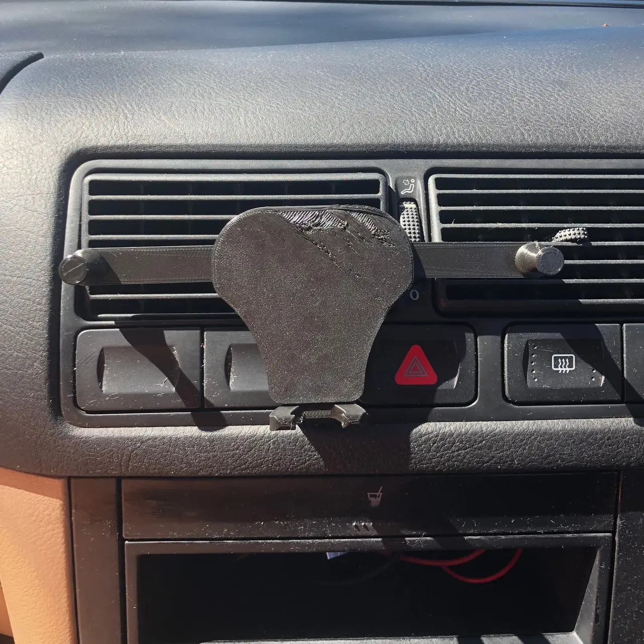 Car Vent Gravity Phone Holder — modelo 3D