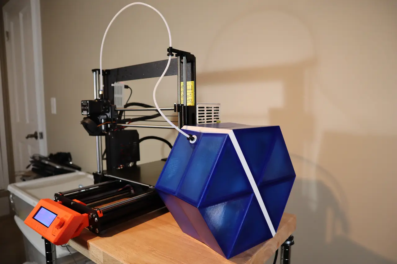 Filament Guide and Spool Enclosure — modelo 3D
