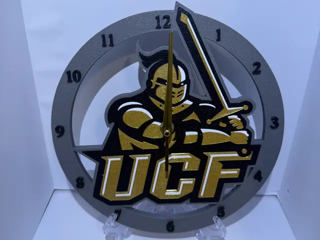 UCF Knights custom sports clock — modelo 3D