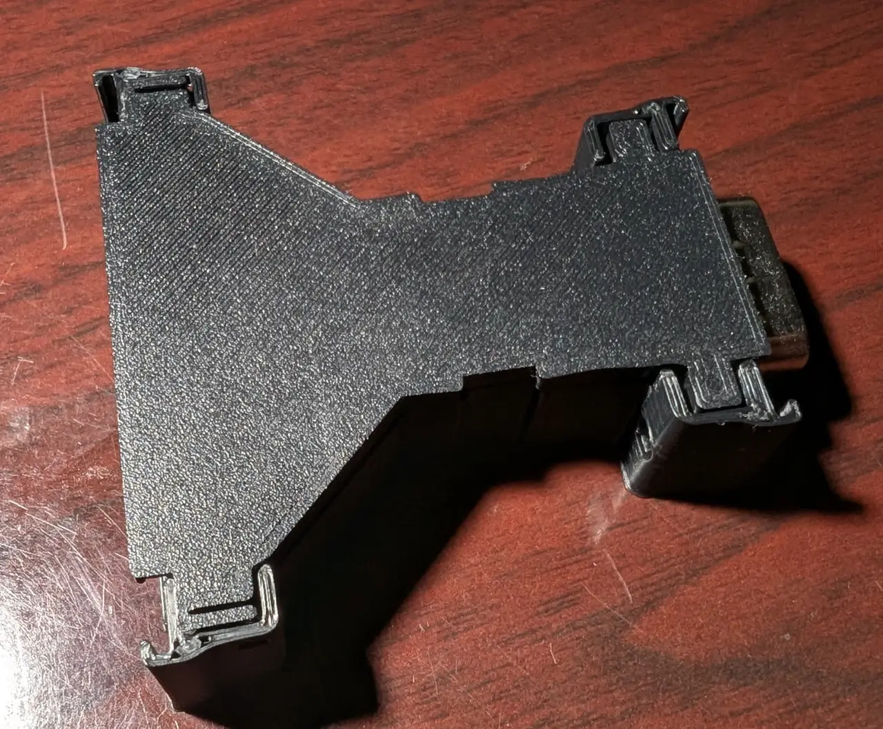 DB9 to DB25 adapter case — modelo 3D