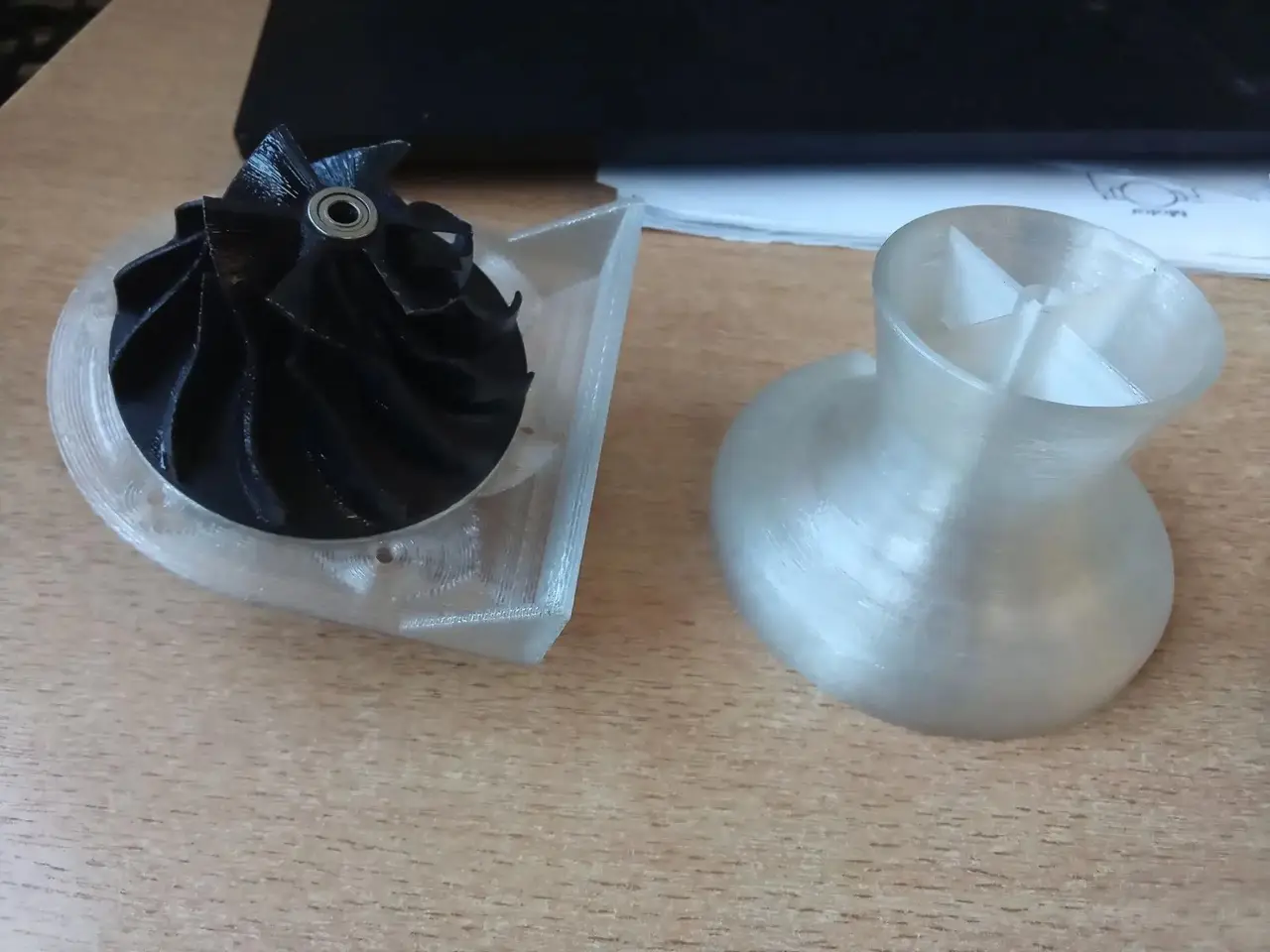 Mini centrifugal compressor — modelo 3D