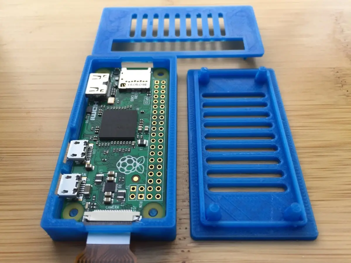 Raspberry Pi Zero & Zero 2 Case - Snapfit, Screwless, inc. camera slot — modelo 3D