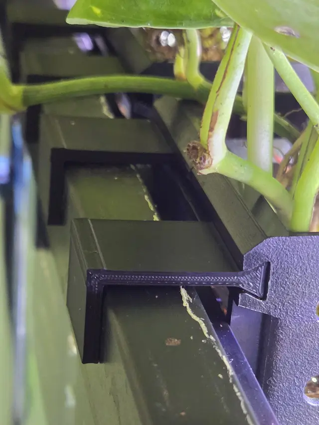 Aquarium Clips for Amazon Hangon Plant Baskets — modelo 3D