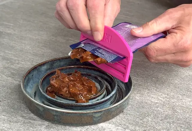 Cat Food Bag Squeezer — modelo 3D