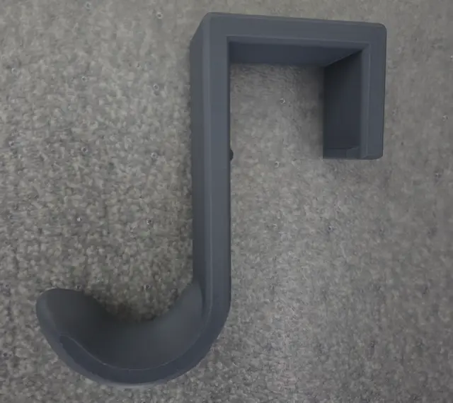 Rounded safe cubicle hook for 2 inch cubical walls — modelo 3D