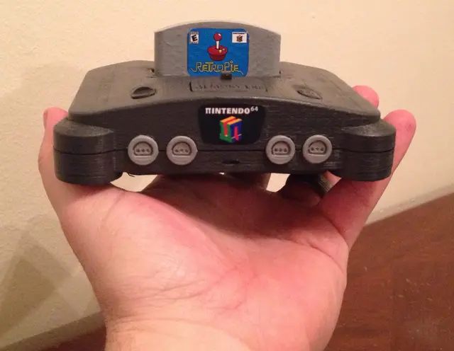 π64 (mini N64 case for RPi3 & 4) — modelo 3D