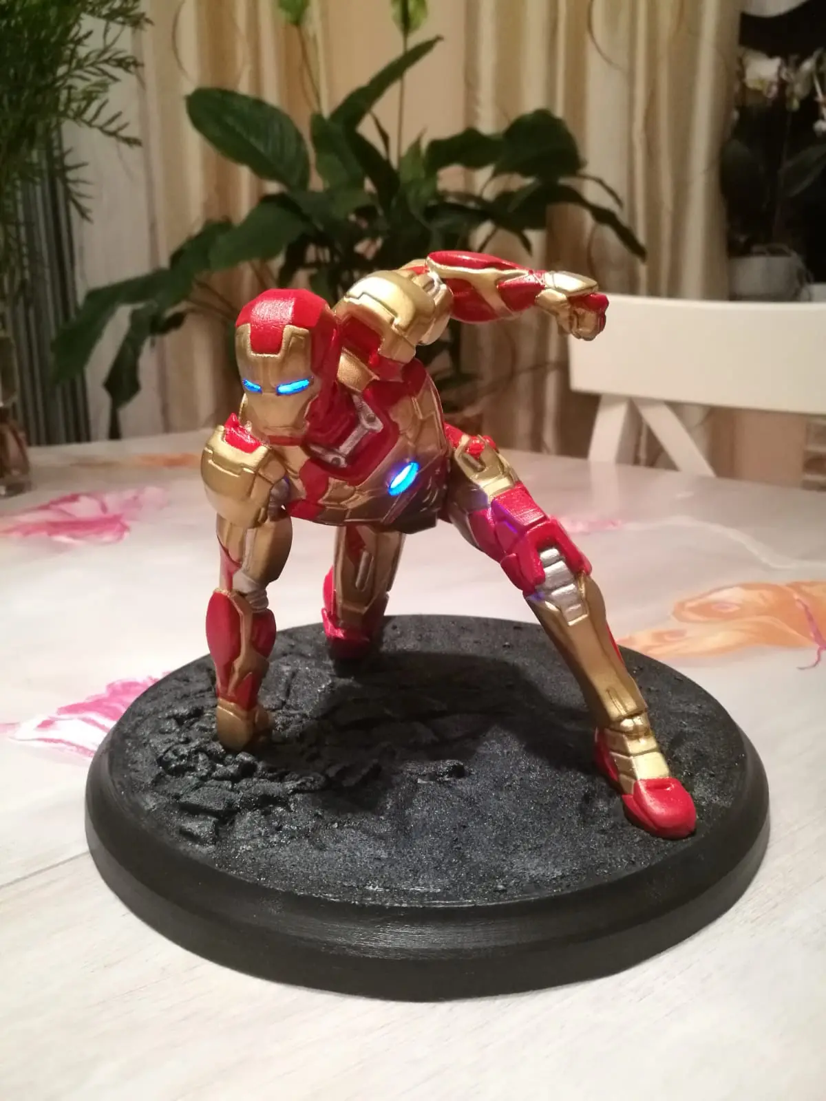 Iron Man MK42 - Super Hero Landing Pose --- with lights — modelo 3D