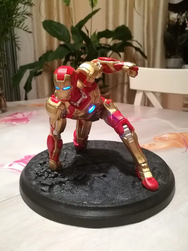 Iron Man MK42 - Super Hero Landing Pose --- with lights — modelo 3D