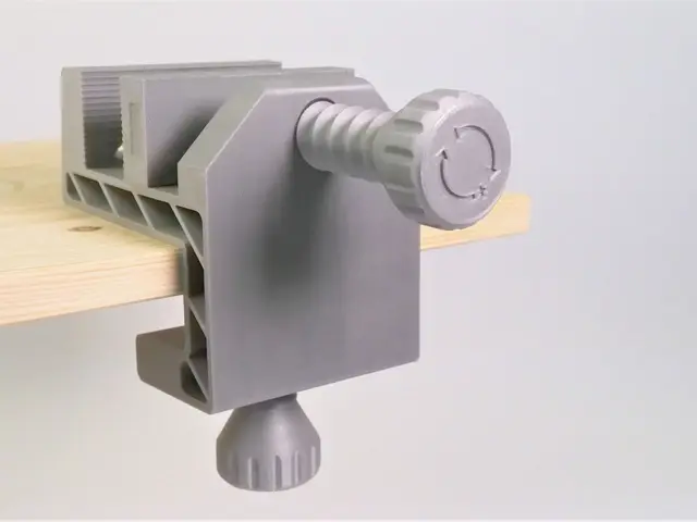 Table clamp — modelo 3D