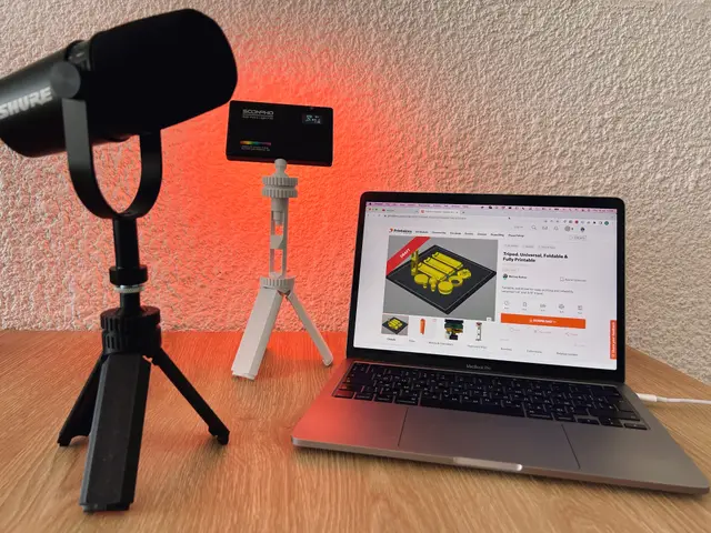 Tripod. Universal, Foldable & Fully Printable v3.1 — modelo 3D