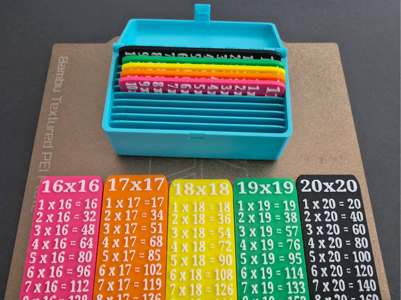 Grosses 1x1 mit AMS mit Aufräumbox 11x11 bis 20x20 — modelo 3D