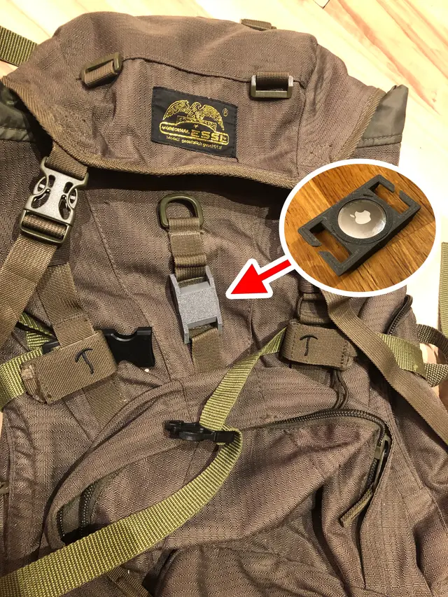 Apple AirTag MOLLE and Universal 25mm Webbing Mount — modelo 3D