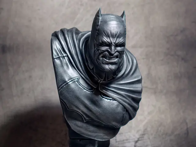 The Dark Knight Bust (STL) — modelo 3D