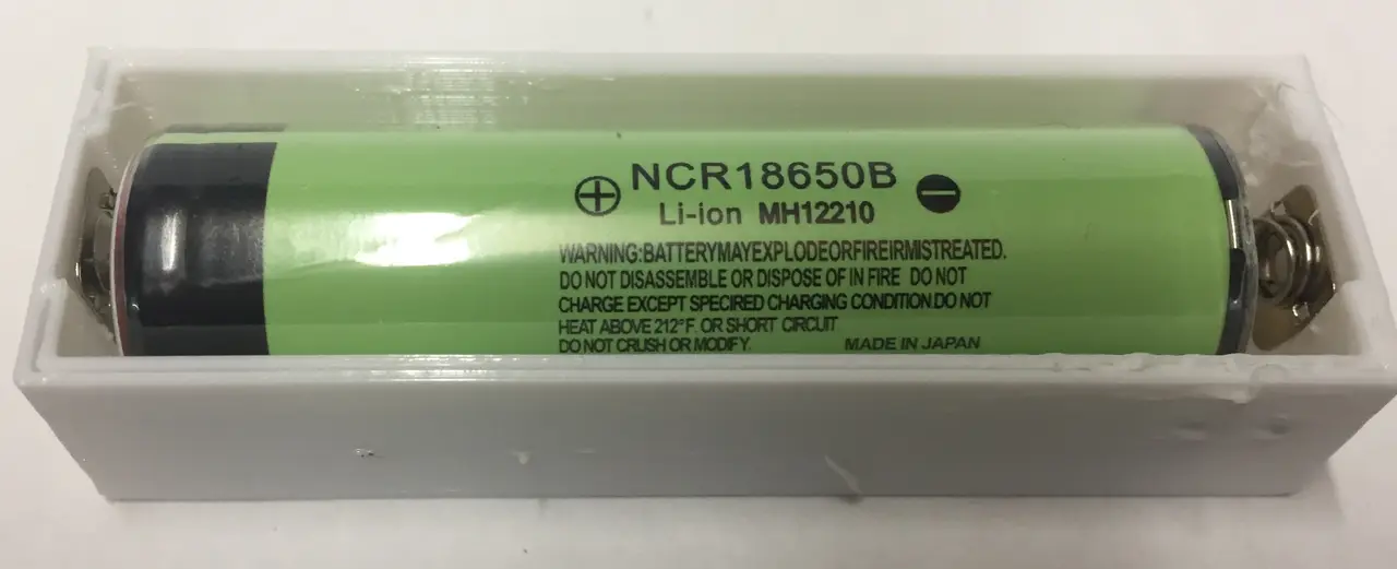 Battery Holder for a protected 18650 Cell — modelo 3D