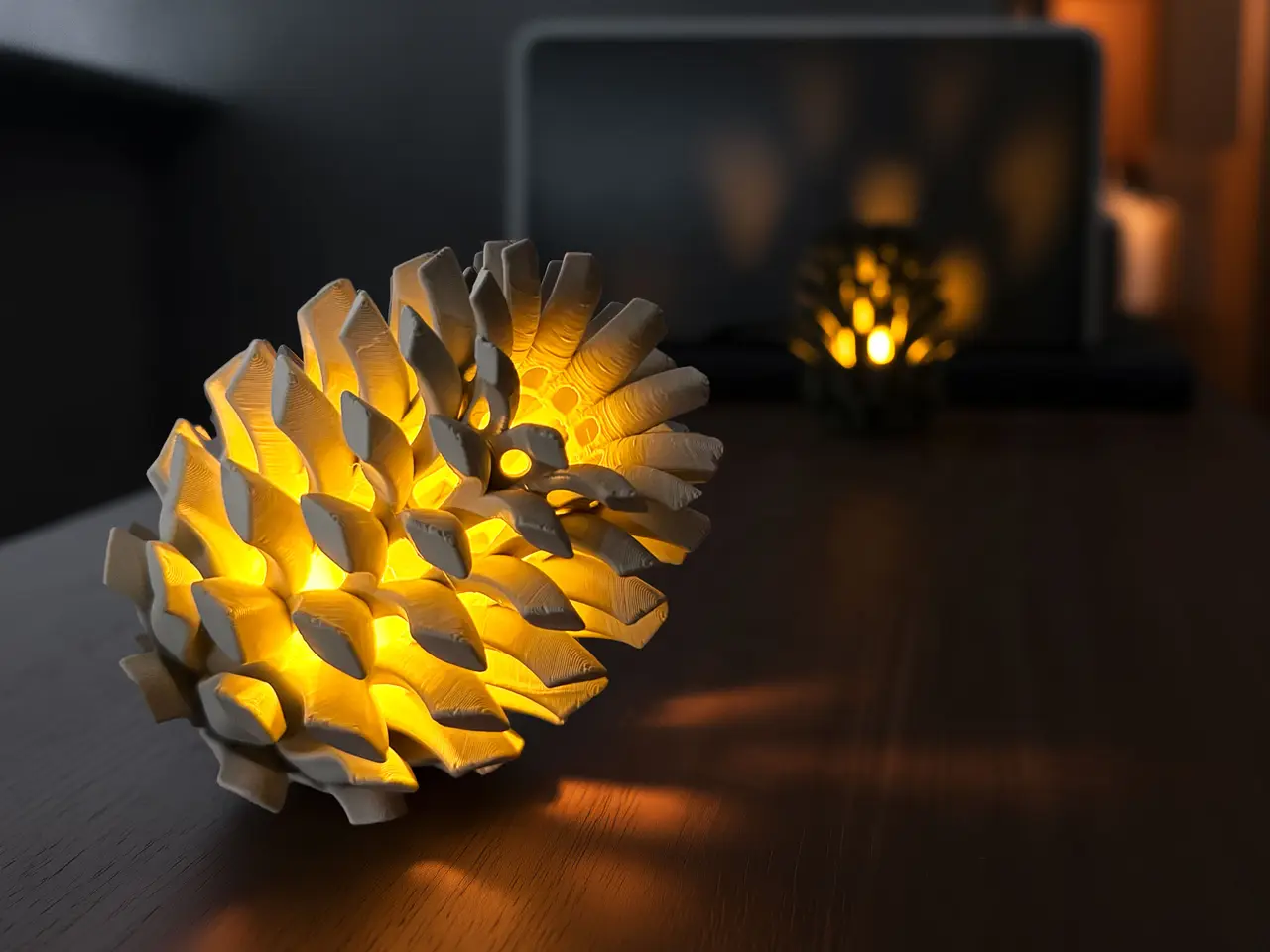 KÄBI — The Pine Cone LED Lantern — modelo 3D