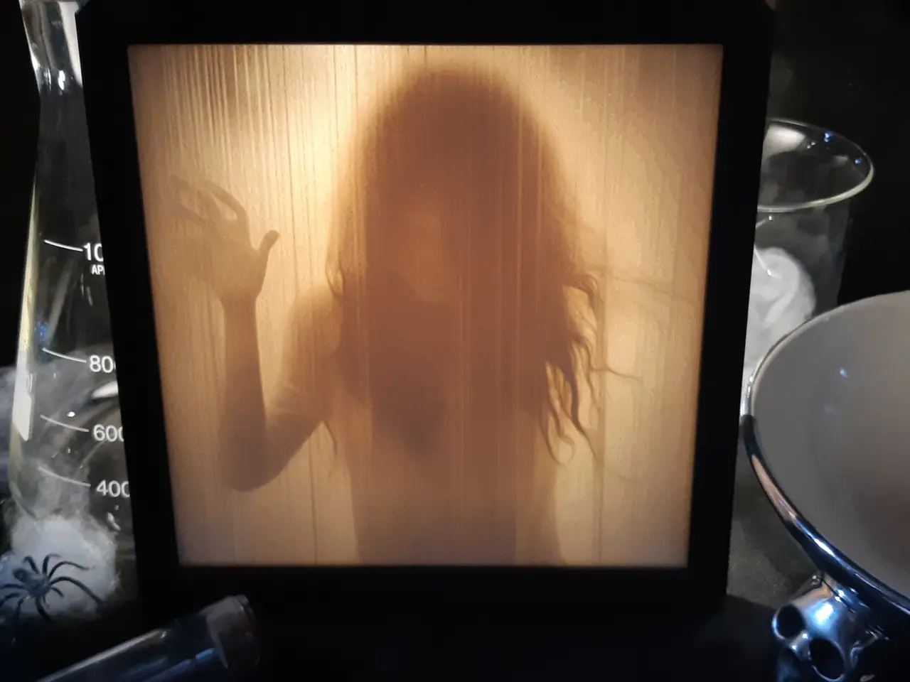 Trapped - A Creepy Halloween Lithograph — modelo 3D