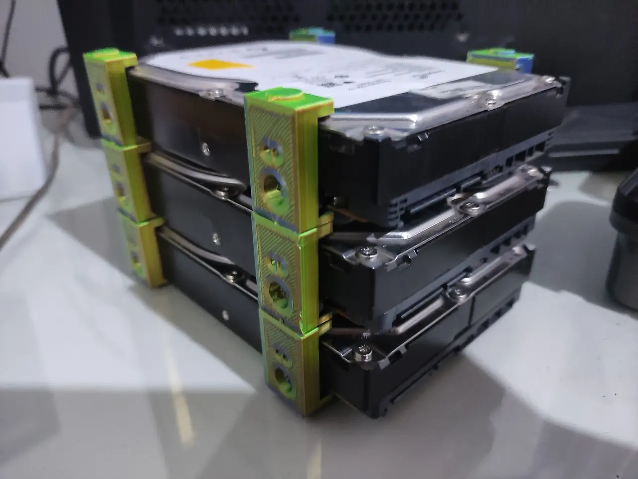 HDD Hard Disk Drive Stacker Slim — modelo 3D