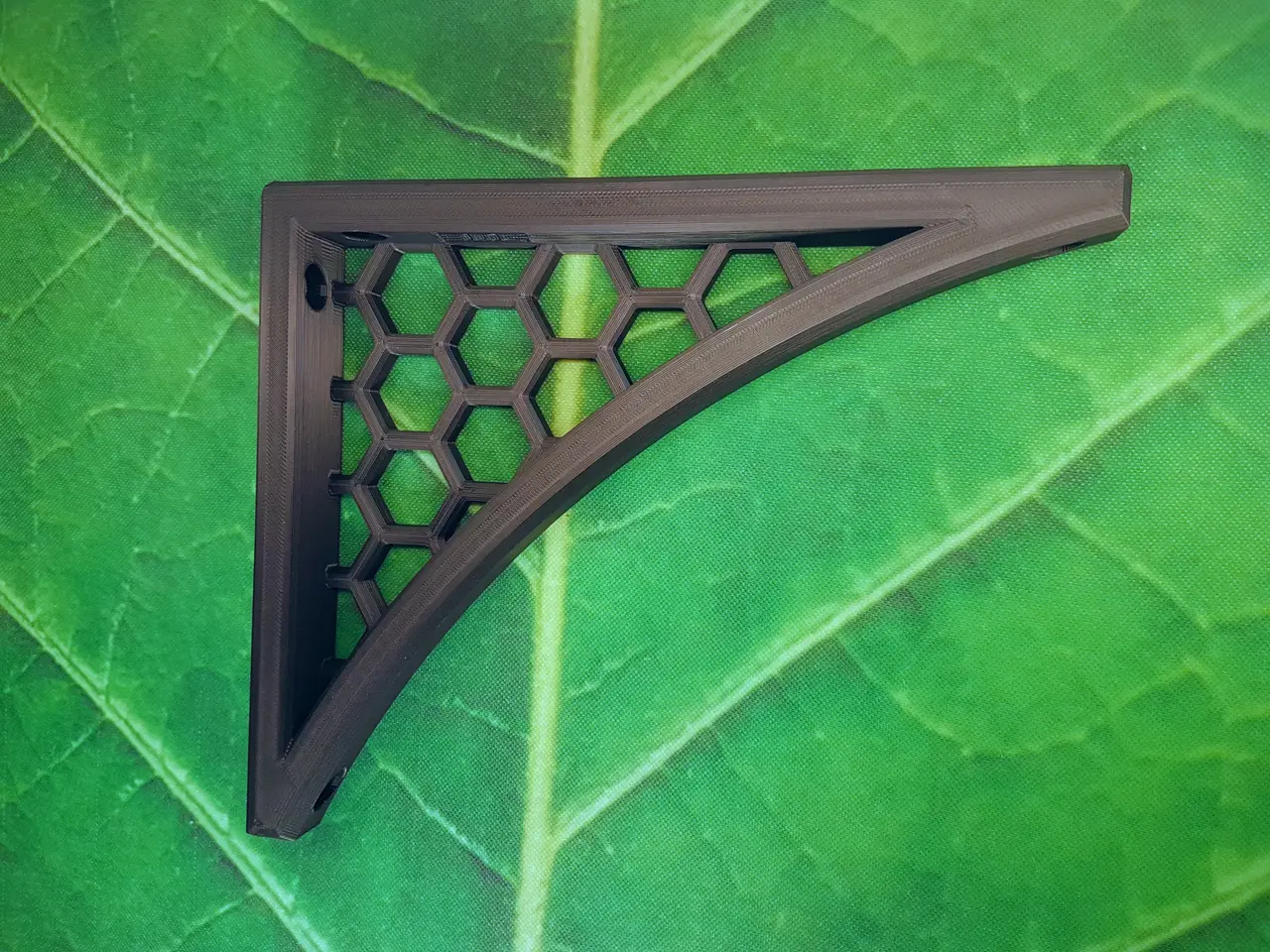 Honeycomb Shelf Bracket - Scalable — modelo 3D
