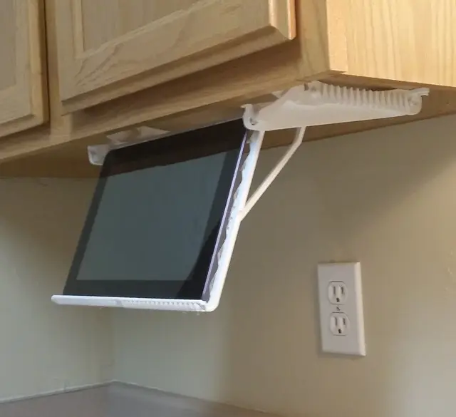 Low Profile tablet holder V2.0 — modelo 3D