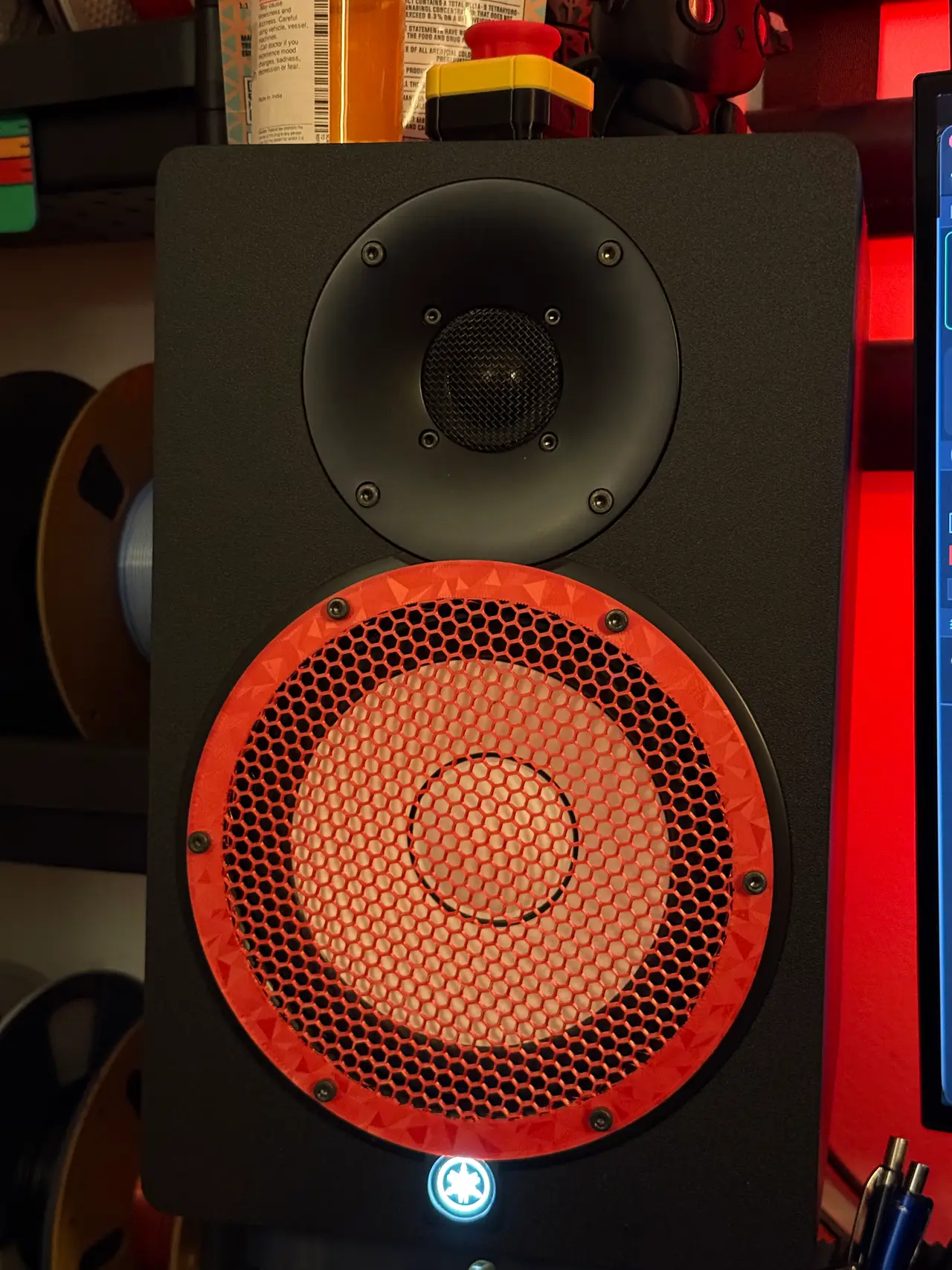 Yamaha Hs5 speaker cover - honeycomb — modelo 3D