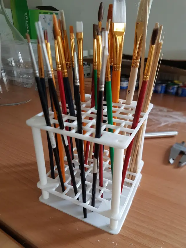 Brush Stand / Organizer — modelo 3D