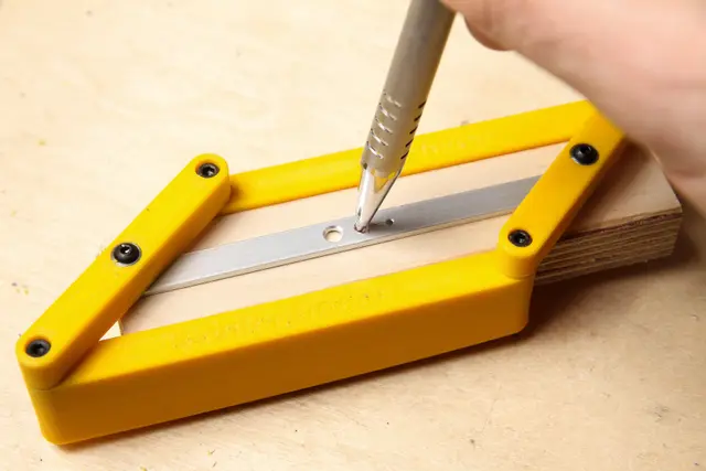 Center Finder — modelo 3D