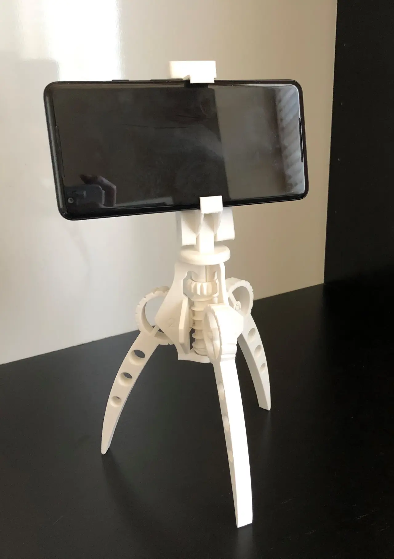 Worm Gear Tripod — modelo 3D
