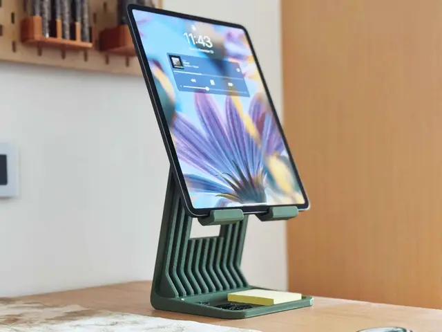 iPad / Tablet Stand Riser — modelo 3D