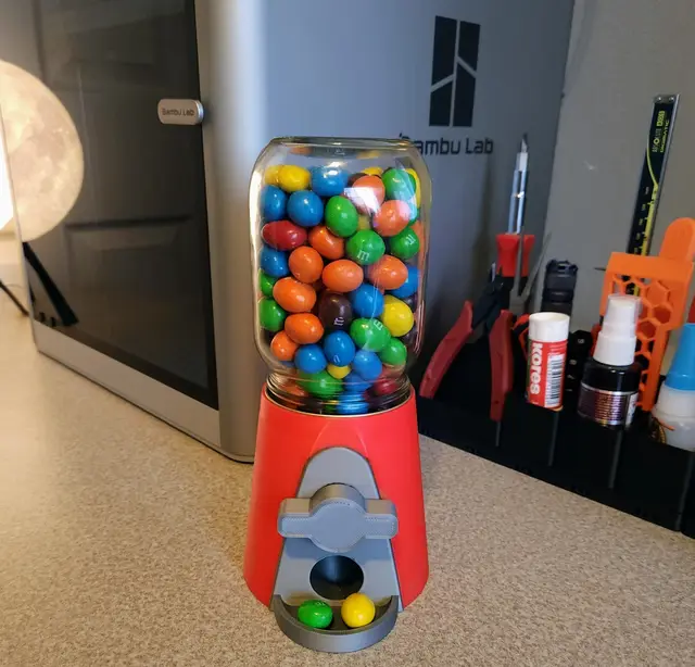 Simple Mason Jar Candy Machine - Updated with printable pin for assembly — modelo 3D