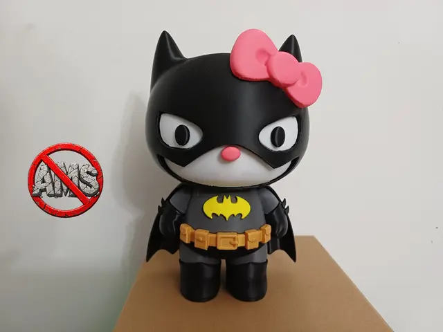 Hello Kitty x Batman / NO AMS — modelo 3D