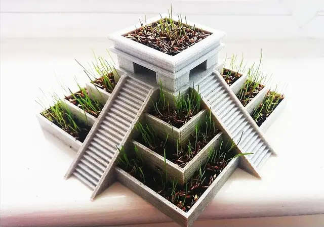 Aztec Temple Plant Pot — modelo 3D