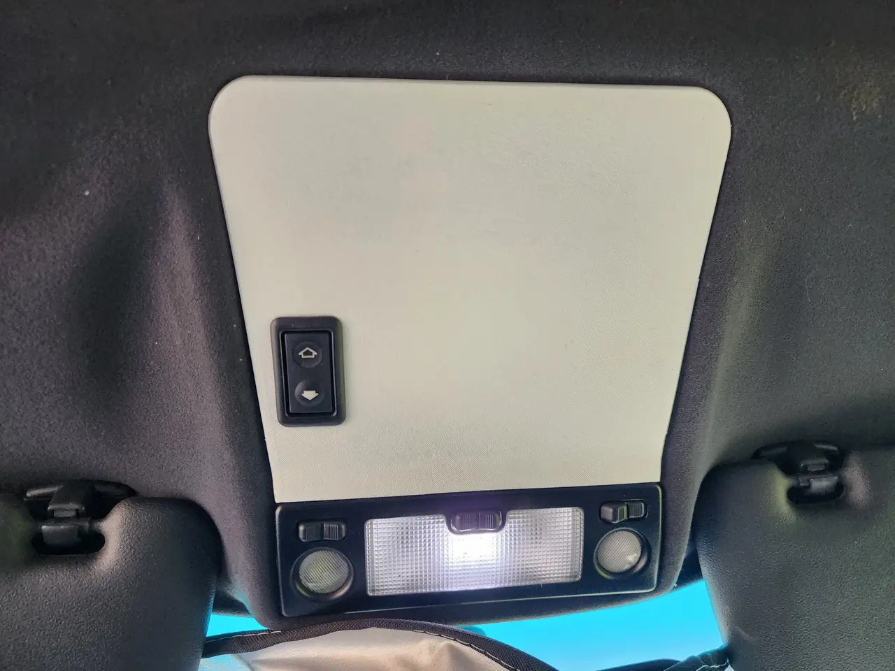 Bmw e36 M3 Sedan Sunroof motor cover panel — modelo 3D