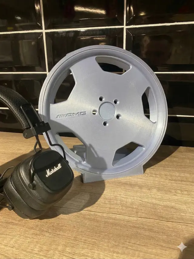 Mercedes AMG Headphone stand — modelo 3D