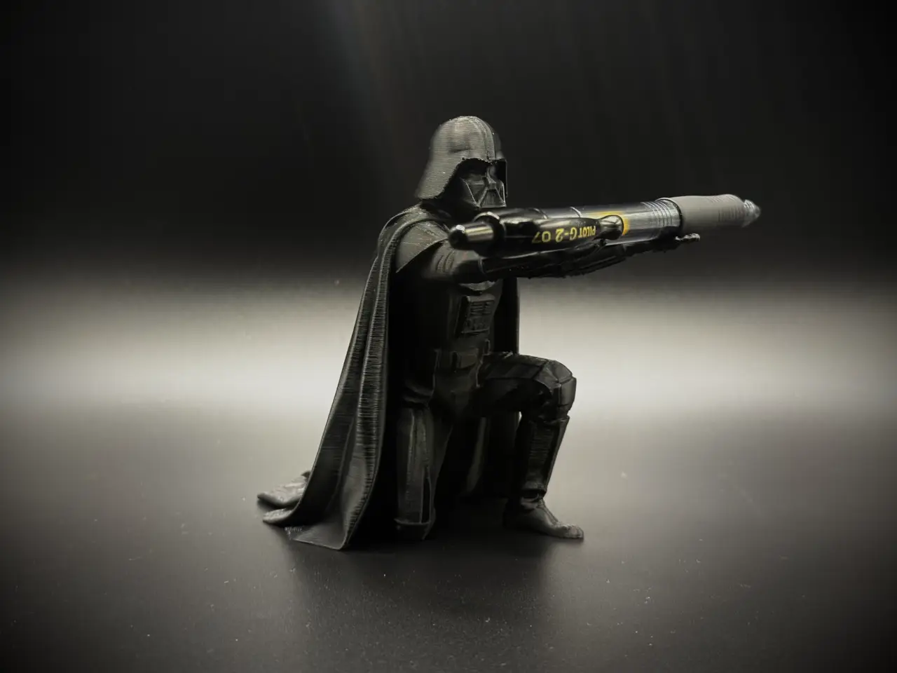 Darth Vader Pen Holder - Custom Desk Decoration! — modelo 3D