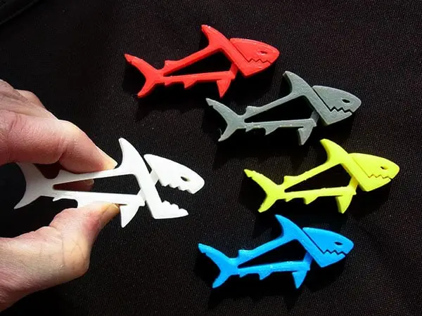 SHARKZ... Fun Multipurpose Clips / Holders / Pegs with moving jaws that bite! — modelo 3D